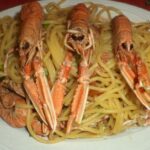 Pasta fresca con scampi e pomodorini