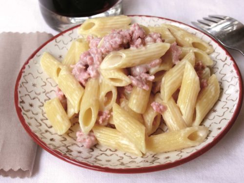 Pasta Con Salsiccia In Bianco Cucinare Facile