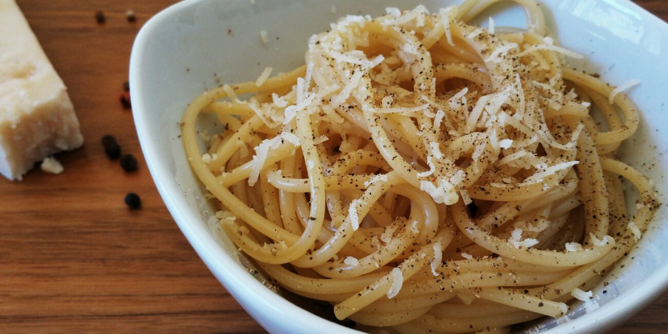 pasta cacio e pepe