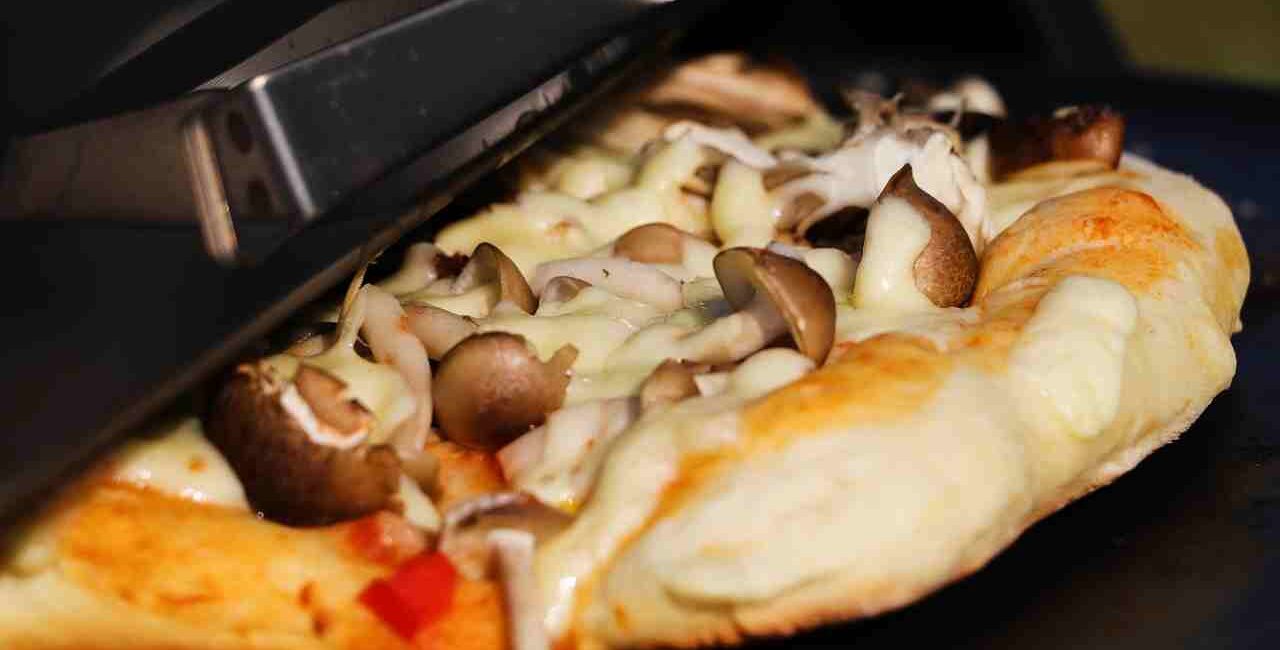 fare-la-pizza-sul-barbecue